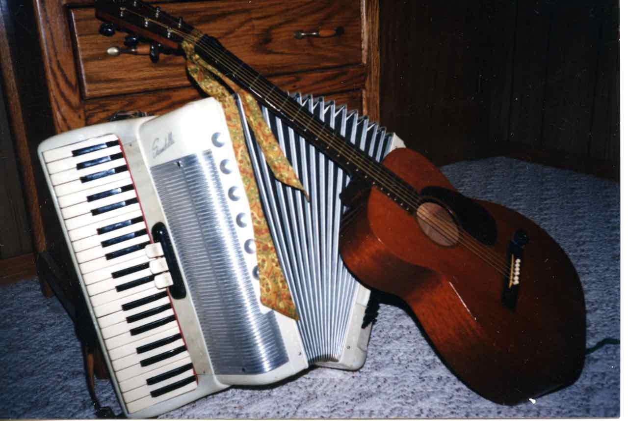 1947 Martin 000-15 and Scandalli accordion